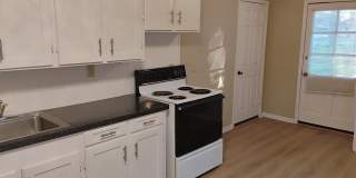 504 N Newsom St Gallery 1