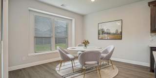 812 Woodview Court Gallery 4