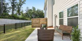 Poplar Row Gallery 51