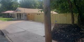 1719 Oakwood Street Gallery 1
