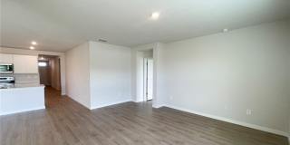 920 NE 10th Street Gallery 14