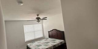 Spacious 5BR House in New Palestine Gallery 1