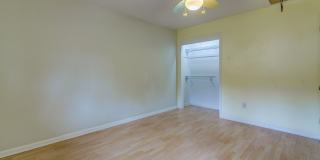 1915 Sussex | Townhouse | 2 Bedroom 1.5 Bath | 07/16/2026 Gallery 15
