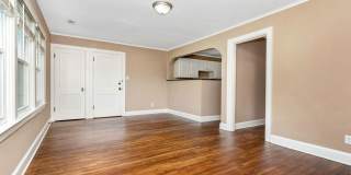 1377 Northwest Blvd - Apt B Gallery 4