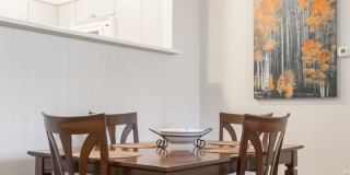Furnished,  SHort-Mid term, All Inclusive one Bedroom /one bathroom with den, view of Flatirons block off Pearl, Gallery 7