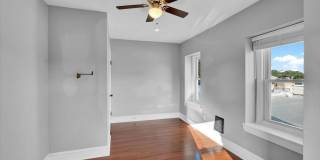 205 HERMITAGE Street Gallery 18