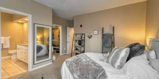 Three Bedroom with Garage near Grandview Gallery 15