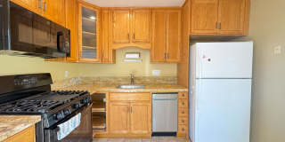Move in Special-Mira Mesa three bedroom home with yard! Gallery 4