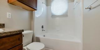 Arioso Apartments & Townhomes Gallery 40