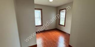 2403 North Clinton Street Gallery 7