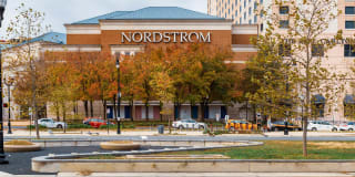 1401 Joyce on Pentagon Row Gallery 40