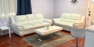 Cozy  Inviting Gallery 1