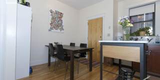 Charming 4 Bedroom Gallery 8