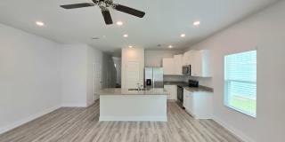 3-Bedroom End Unit Townhome Gallery 5