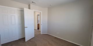 Beautiful 4 Bedroom Home in Green Valley Gallery 34