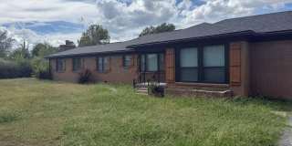 Charming Tulsa Home – 564 S 87th E Ave Gallery 1