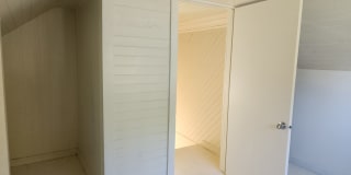 Newly Remodeled Springfield Home Gallery 14