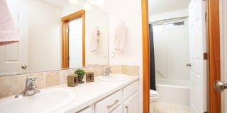 Spacious 5-Bedroom Coeur d'Alene Place Home with Theater Room Gallery 15