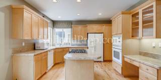 Spacious & Stylish 4-Bedroom Home in Desirable Northwest Portland Spacious & Stylish 4-Bedroom Home in Desirable Northwest Portland Gallery 8
