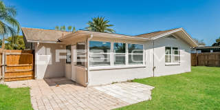 7230 Lincoln Park Lane Gallery 14