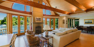 Custom Built Bainbridge Island Waterfront Home with Dock Gallery 9