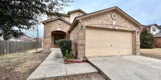 Cozy Bright 4BR / 3BA Home – Garage, Deck Laundry Room Cozy Bright 4BR / 3BA Home – Garage, Deck Laundry Room Gallery 1