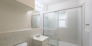 Charming 2-Bedroom Retreat in La Crescenta – Available Now! Gallery 10