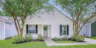 3 Bedroom House off Highland and Starring Lane Gallery 1