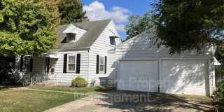 1944 Malcom Drive Gallery 1