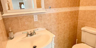 1004 GIRARD Street NW Gallery 9