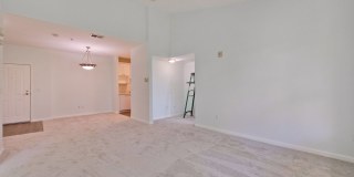 Excellent 2 Bed 2 Bath Condo - Completely Remodeled! Gallery 8