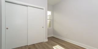 820 N 40th Street Gallery 30