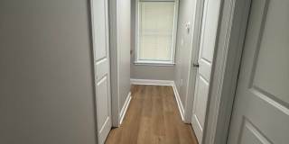 Charming 3 bed, 1.5 bath Gallery 11