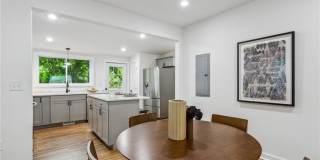 698 Garibaldi Street SW Gallery 8