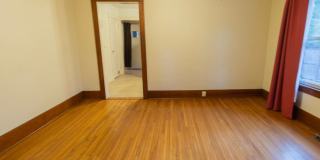 Spacious 4BR Bungalow: Historic Old Southwest w/ Screened Porch & Car Port Gallery 18