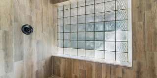 400 33rd Street Gallery 29