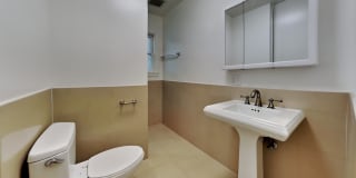 1677 Bush Street Gallery 5