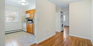 Newtonian Gardens Apartments Gallery 18