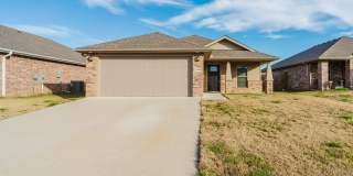 6100 NW Silas Street Gallery 1