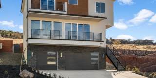 VIEWS! Luxury Townhome in Washington Gallery 1