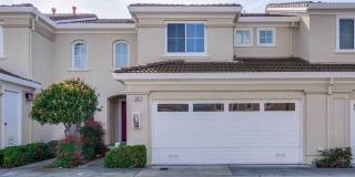 Spacious 2 Bed 2.5 Bath Townhome In Milpitas! Gallery 1
