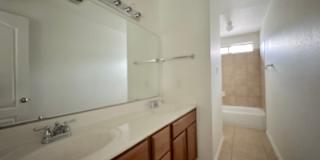 West El Paso 3bed 2.5bbath refrig A/C Home Gallery 24