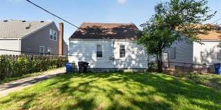 6370 Brace Street Gallery 15