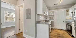 Balfour Marietta Luxury Apartments Gallery 6