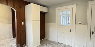1110 Adams Street Gallery 21