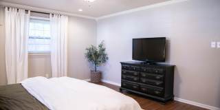 3405 59th Street Gallery 40