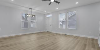 961 Heyl Avenue Gallery 55