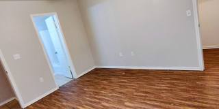 526 N Dover Gallery 4