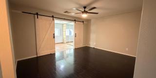 1945 E Aloe Place Gallery 24