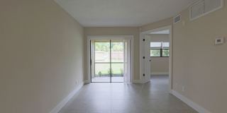 $250 OFF FIRST MONTH RENT!! Affordable & Newly Remodeled 1-Bedroom in the Heart of Fort Myers! Gallery 8